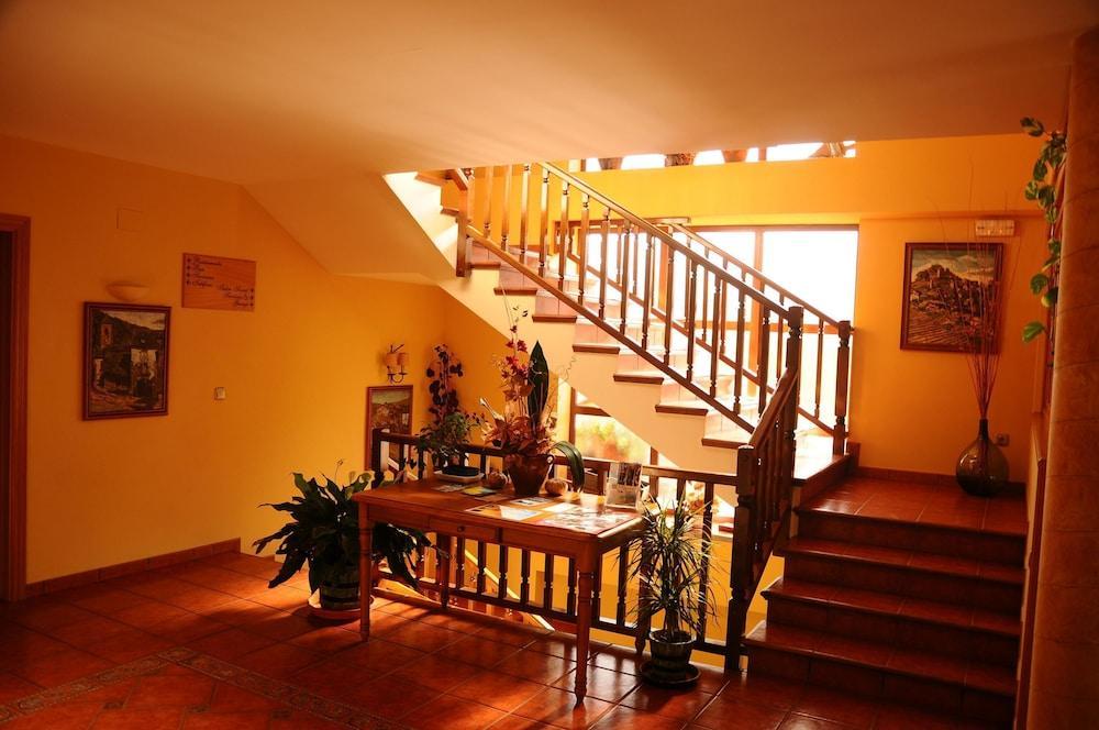 Hotel Arnal Ескалона Екстер'єр фото